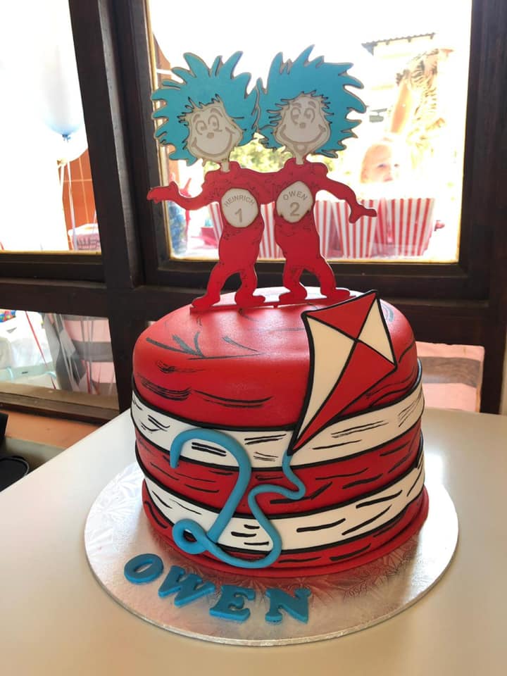 Cake topper
